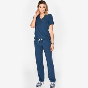 FIGS WOMEN’S KADE SCRUB BOTTOMS DARK HARBOR XS